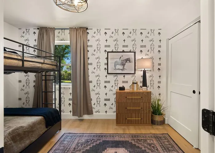 Page House * Gilbert